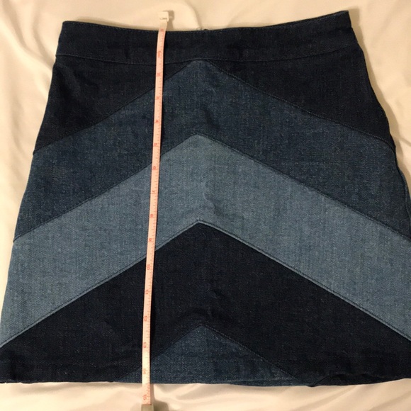 A line denim mini skirt - Picture 3 of 3